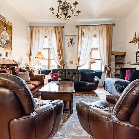 Historical Two-Bedroom Apartment With Sauna, Jacuzzi And Fireplace Reval Esterno foto