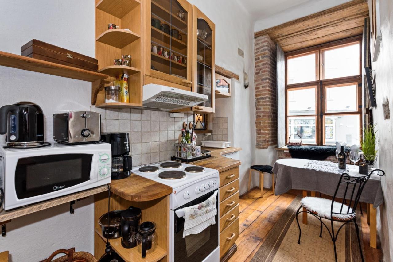Historical Two-Bedroom Apartment With Sauna, Jacuzzi And Fireplace Reval Esterno foto